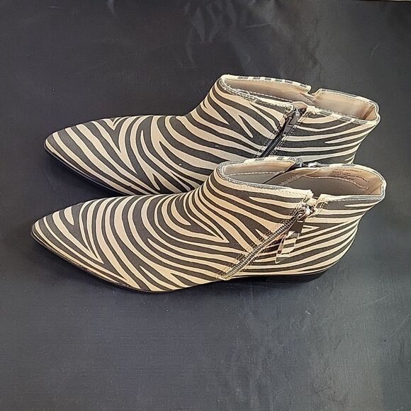 BRAND NEW WORTHINGTON WOMEN'S BROOKDALE BLOCK HEEL BOOTIES - Picture 9 of 14